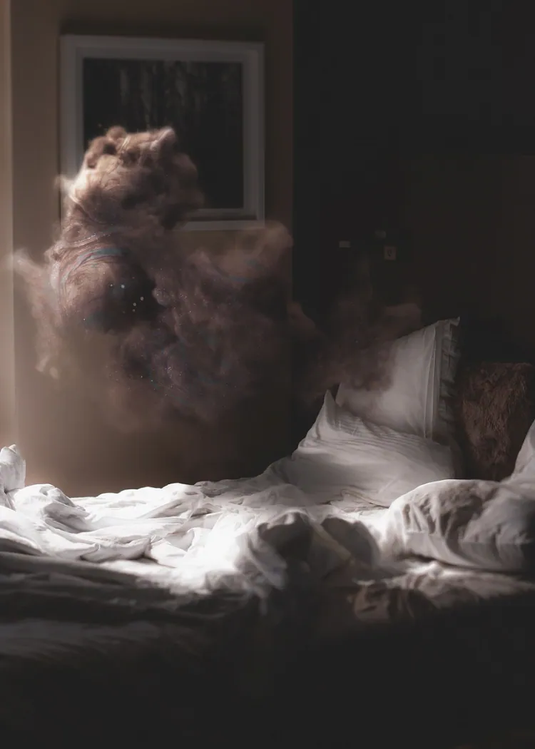 lumi-boards-art-222db35f4da6decf-1.webp LumiPoster — A surreal dream in a bedroom - Image 1