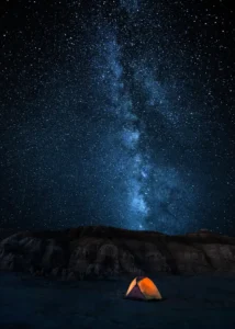 LumiPoster — خيمة تحت درب التبانة