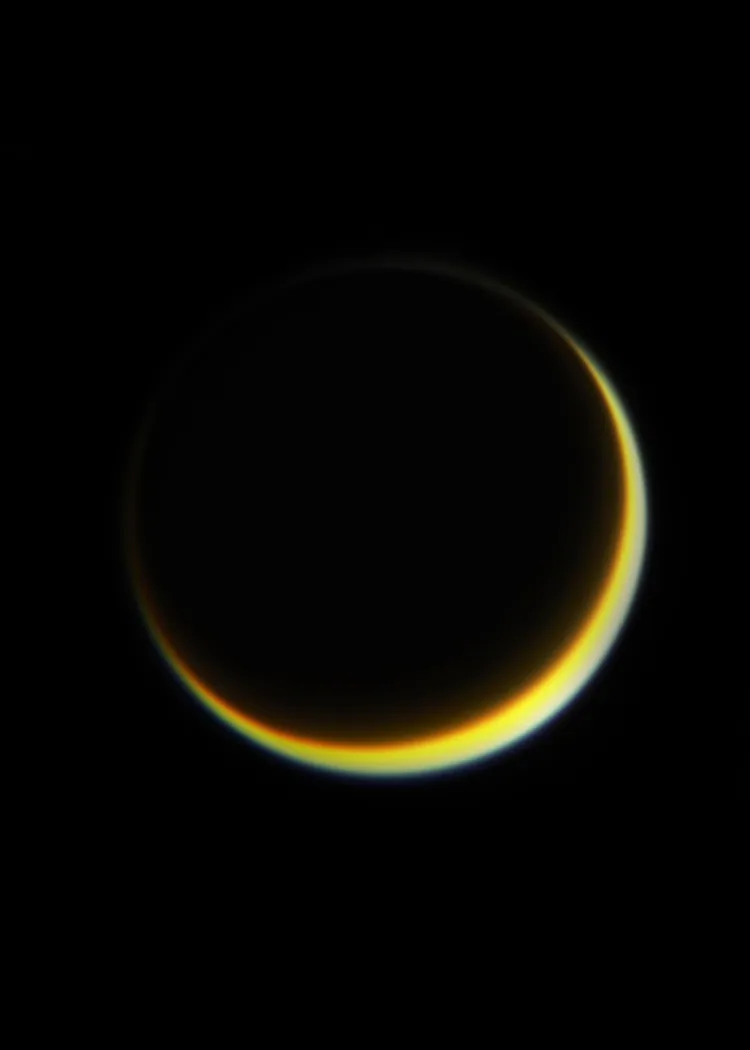 lumi-boards-art-bda2ac415cda8f57-1.webp LumiPoster — A bright crescent of a dark planet - Image 1