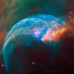 LumiPoster — سديم بألوان كونية